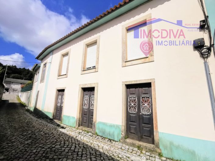 Image No.2-Maison de 3 chambres à vendre à Figueiró dos Vinhos