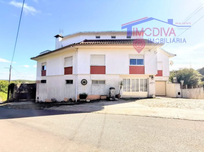 Image No.3-Maison de 4 chambres à vendre à Figueiró dos Vinhos