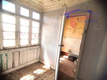 idcf6f9a01-0000-0500-0000-000015a8fb4e