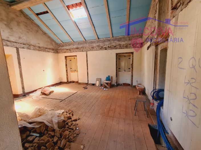 Image No.12-3 Bed House for sale