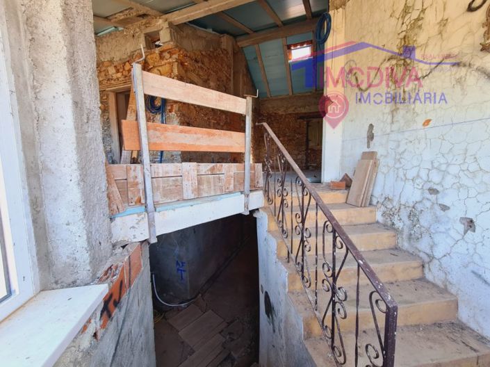 Image No.6-3 Bed House for sale