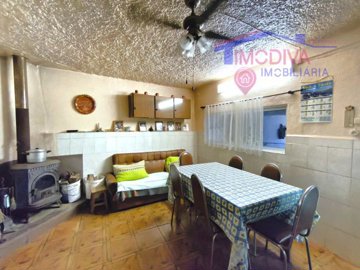 id70f2a701-0000-0500-0000-000016ac8084