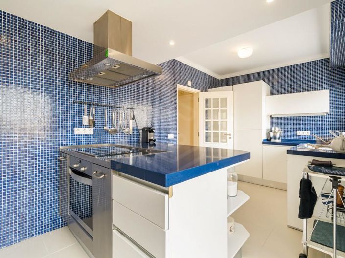 Image No.8-5 Bed Apartment for sale