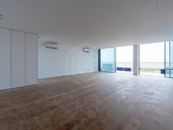 Image No.11-4 Bed Apartment for sale