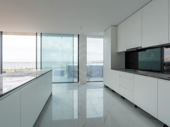 Image No.15-4 Bed Apartment for sale