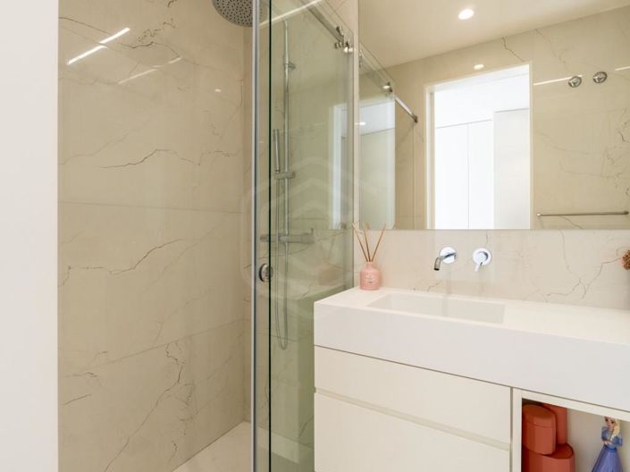 Image No.20-3 Bed Apartment for sale