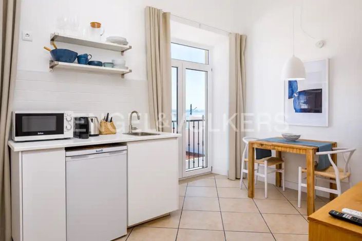 Image No.24-4 Bed House for sale