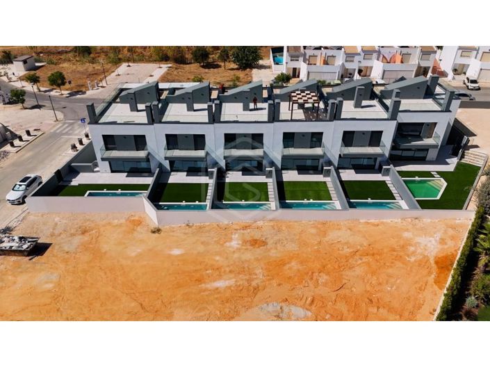 Image No.11-Maison de 4 chambres à vendre à Montenegro