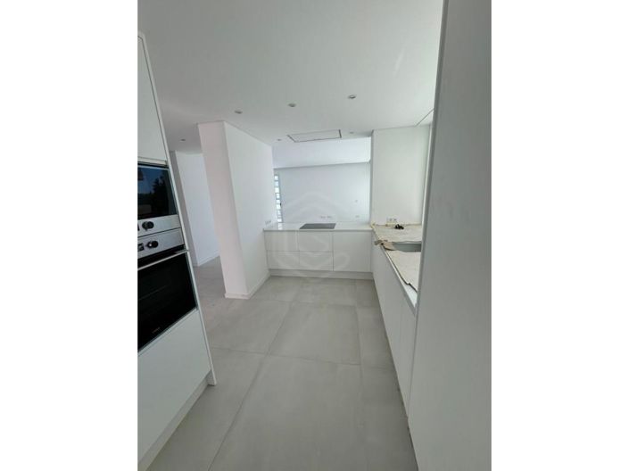 Image No.11-3 Bed Apartment for sale