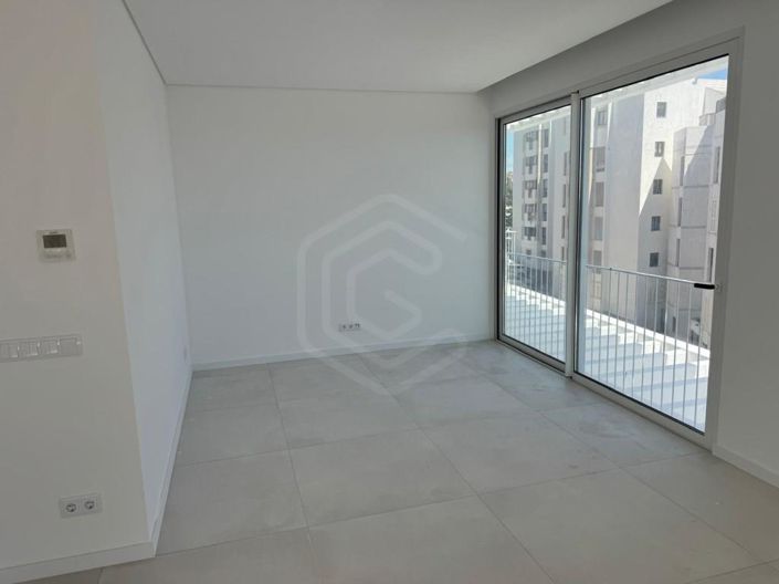 Image No.4-3 Bed Apartment for sale