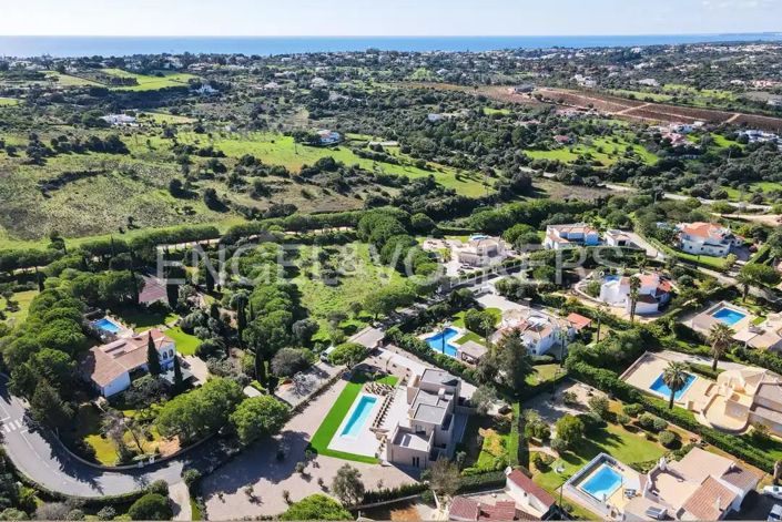 Image No.50-4 Bed House for sale