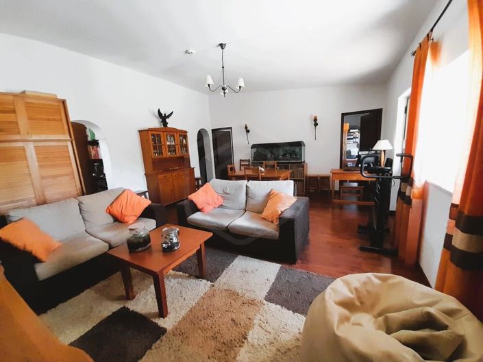 Image No.3-Maison de 2 chambres à vendre à Lagos