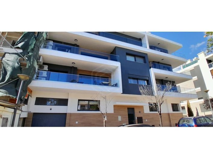 Image No.18-2 Bed Apartment for sale