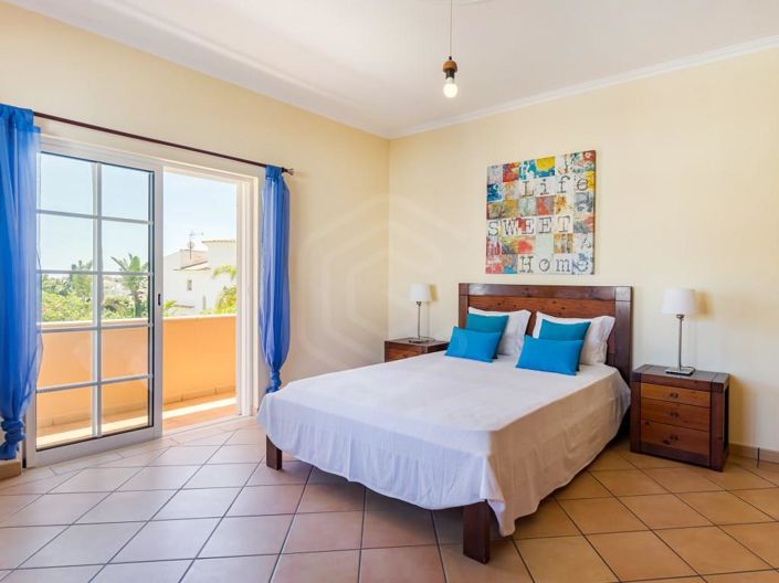 Image No.10-Maison de 4 chambres à vendre à Loule