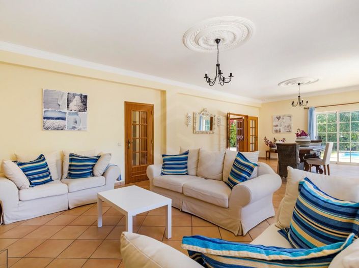 Image No.4-Maison de 4 chambres à vendre à Loule