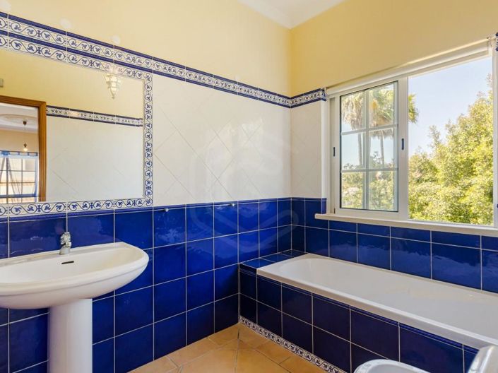 Image No.9-Maison de 4 chambres à vendre à Loule