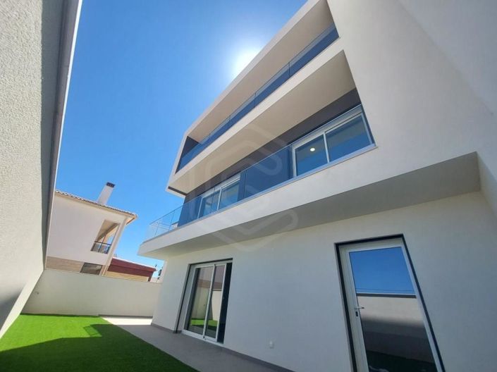 Image No.2-Maison de 3 chambres à vendre à Portimao