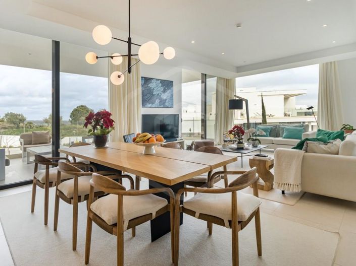 Image No.7-3 Bed Apartment for sale