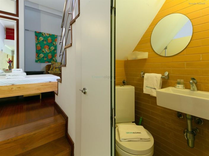 Image No.10-2 Bed House for sale