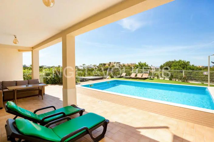 Image No.4-4 Bed House for sale