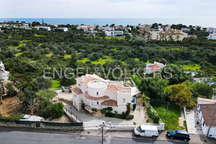 Image No.41-4 Bed House for sale