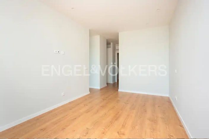 Image No.19-4 Bed Apartment for sale