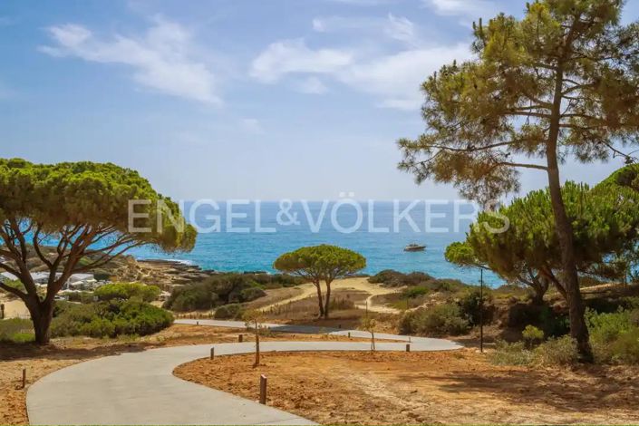 Image No.32-2 Bed Apartment for sale