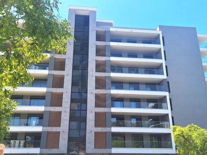 Image No.19-3 Bed Apartment for sale