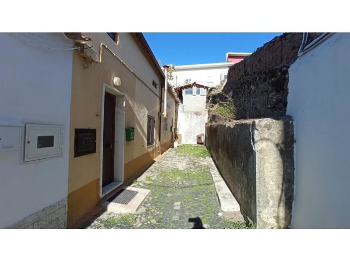 Image No.17-3 Bed House for sale