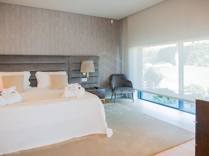 Image No.9-8 Bed House for sale