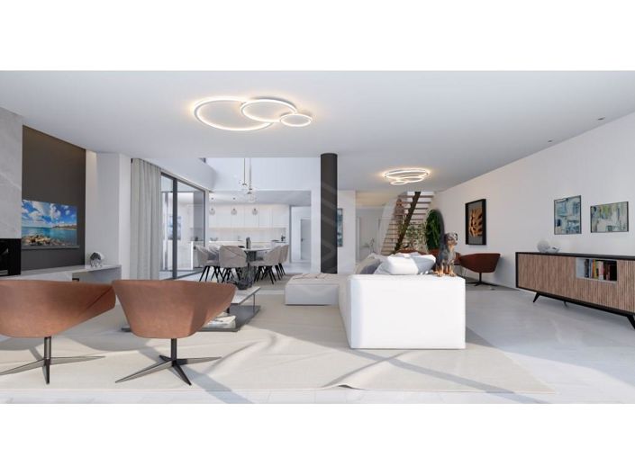 Image No.7-4 Bed House for sale