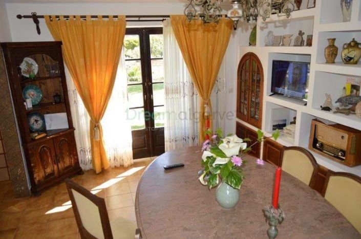 Image No.12-9 Bed House for sale