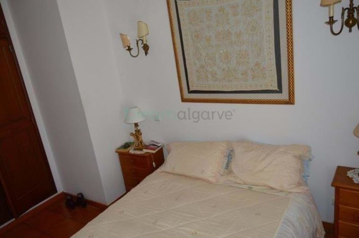 Image No.21-9 Bed House for sale