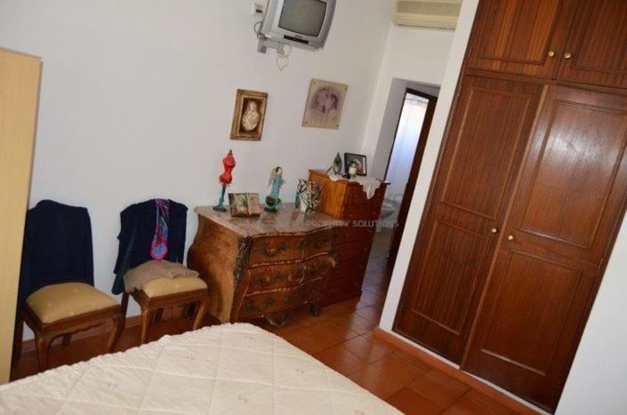 Image No.22-9 Bed House for sale