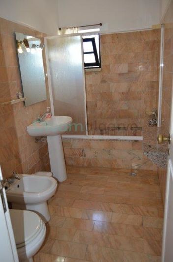 Image No.38-9 Bed House for sale