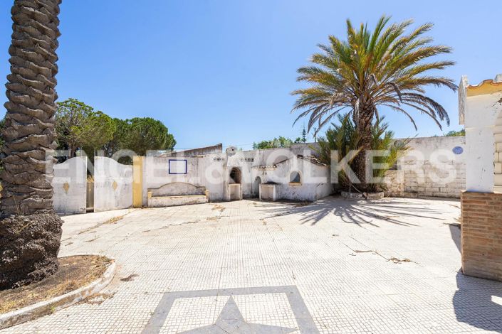 Image No.5-4 Bed House for sale