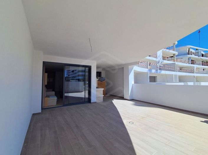 Image No.17-3 Bed Apartment for sale