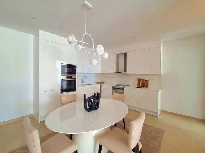 Image No.7-3 Bed Apartment for sale