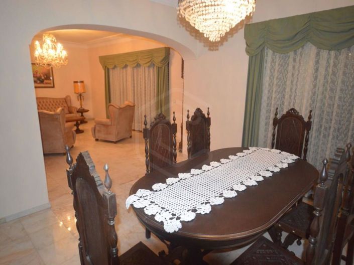 Image No.26-4 Bed House for sale