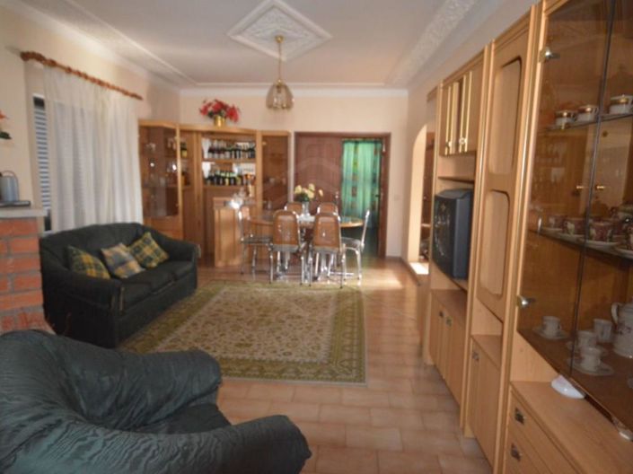 Image No.31-4 Bed House for sale