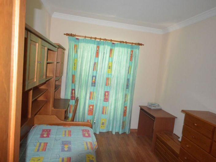 Image No.32-4 Bed House for sale