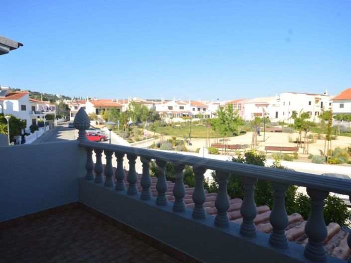 Image No.34-4 Bed House for sale