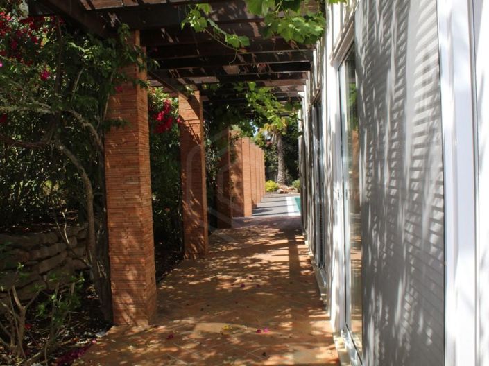 Image No.19-4 Bed House for sale