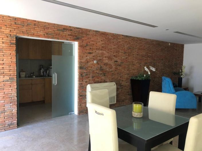 Image No.24-4 Bed House for sale