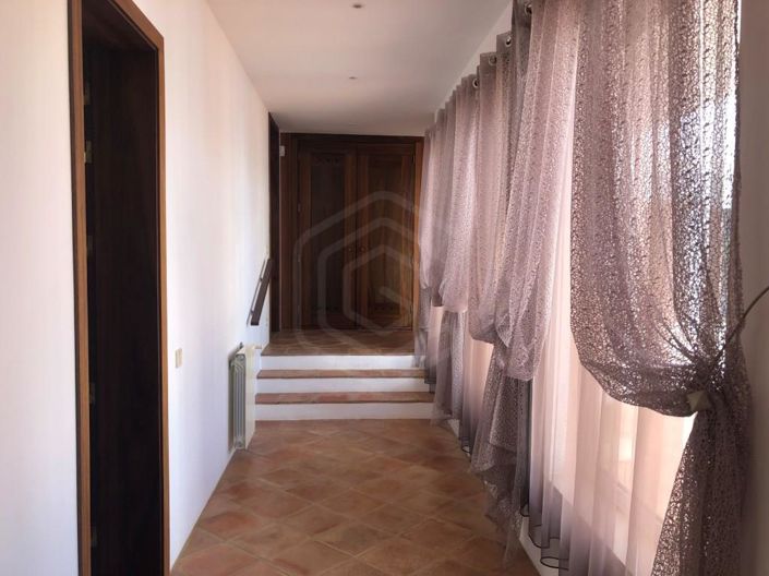 Image No.9-4 Bed House for sale