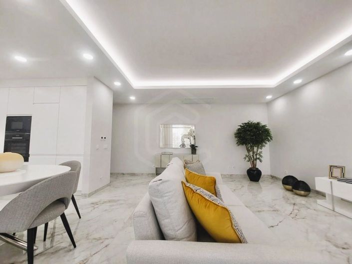 Image No.10-3 Bed Apartment for sale