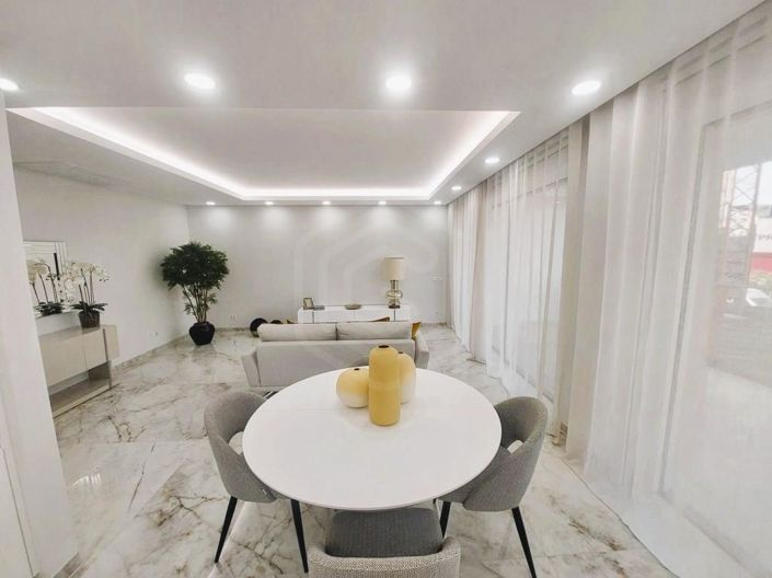 Image No.15-3 Bed Apartment for sale