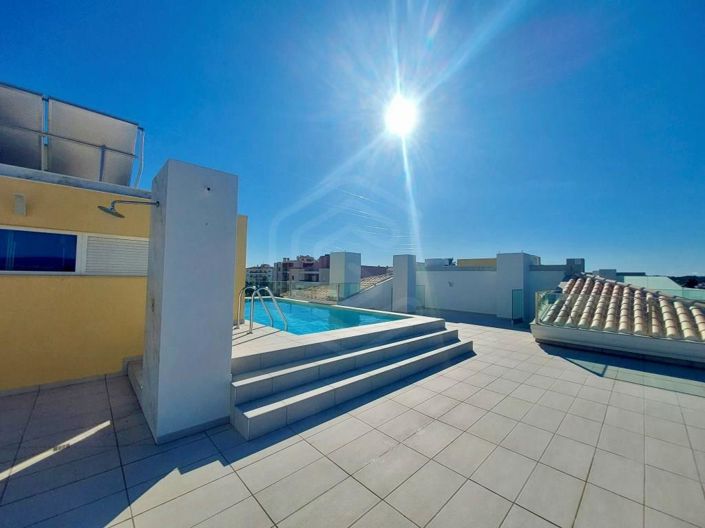 Image No.40-3 Bed Apartment for sale