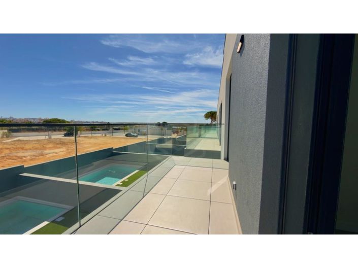 Image No.16-Maison de 4 chambres à vendre à Montenegro