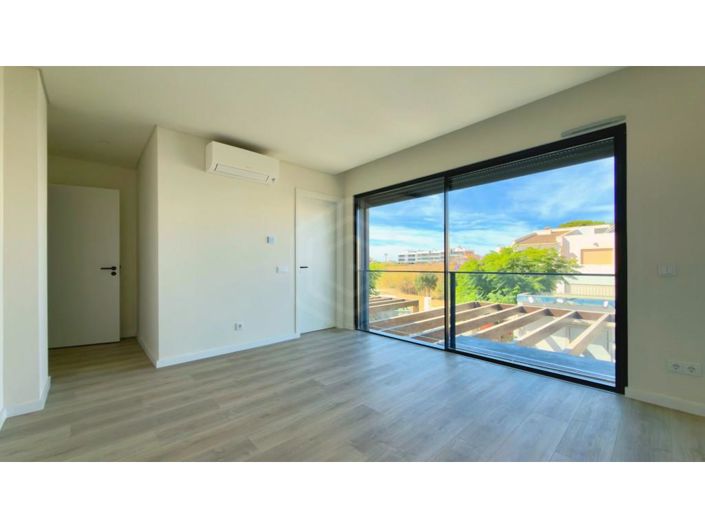 Image No.23-Maison de 4 chambres à vendre à Montenegro